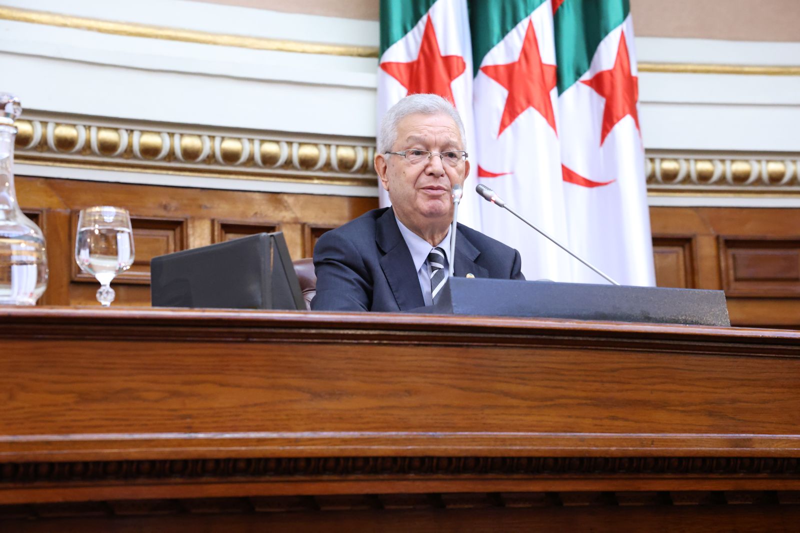 تهنئة السيد عزوز ناصري للناجحات و الناجحين في شهادة البكالوريا دورة جوان 2025 و المنشورة على حسابه بمنصة  X:
