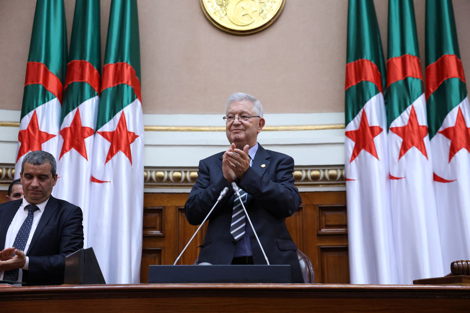 تغريدة السيد عزوز ناصري، رئيس مجلس الأمة، بمناسبة تصنيف الجزائر كأفضل مُحفّز سياسات لبيئة ريادة الأعمال في العالم خلال القمة العالمية لريادة الأعمال المنعقدة بالولايات المتحدة الأمريكية