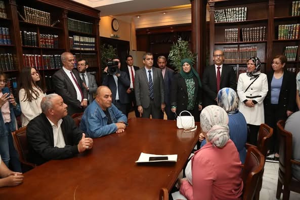 تلاميذ المجمع المدرسي الخاص " ديكارت" القبة  الجزائر في زيارة لمقر المجلس