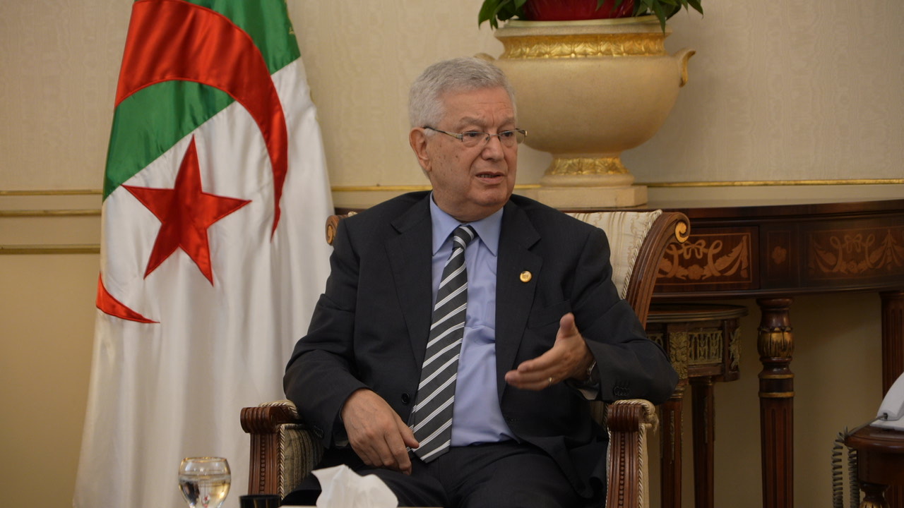 السيد عزوز ناصري، رئيس مجلس الأمة يترأس جلسة تشاورية مع السادة رؤساء المجموعات البرلمانية