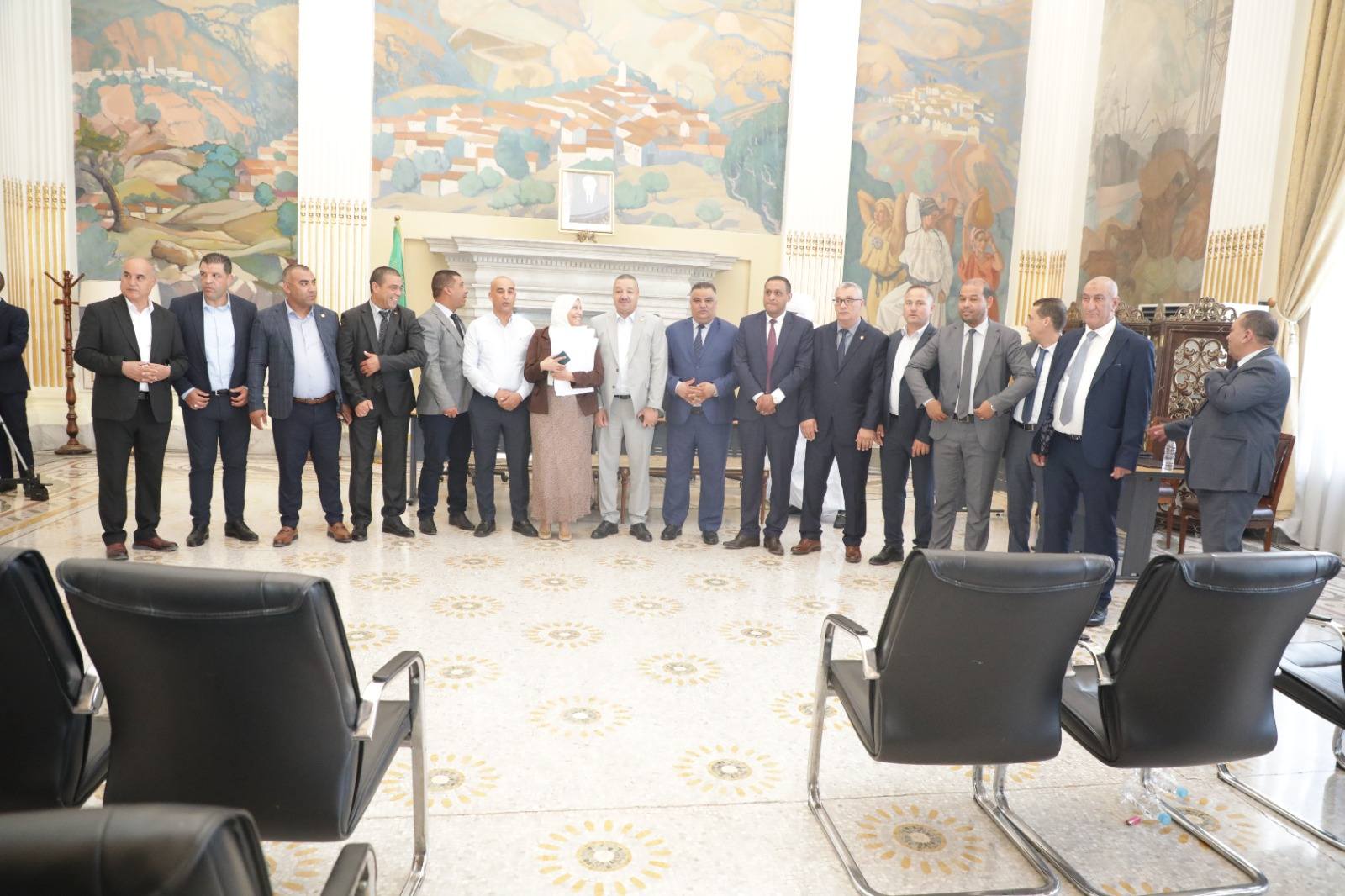 المجموعة البرلمانية للتجمع الوطني الديمقراطي تنتخب ممثليها في أجهزة وهيئات المجلس