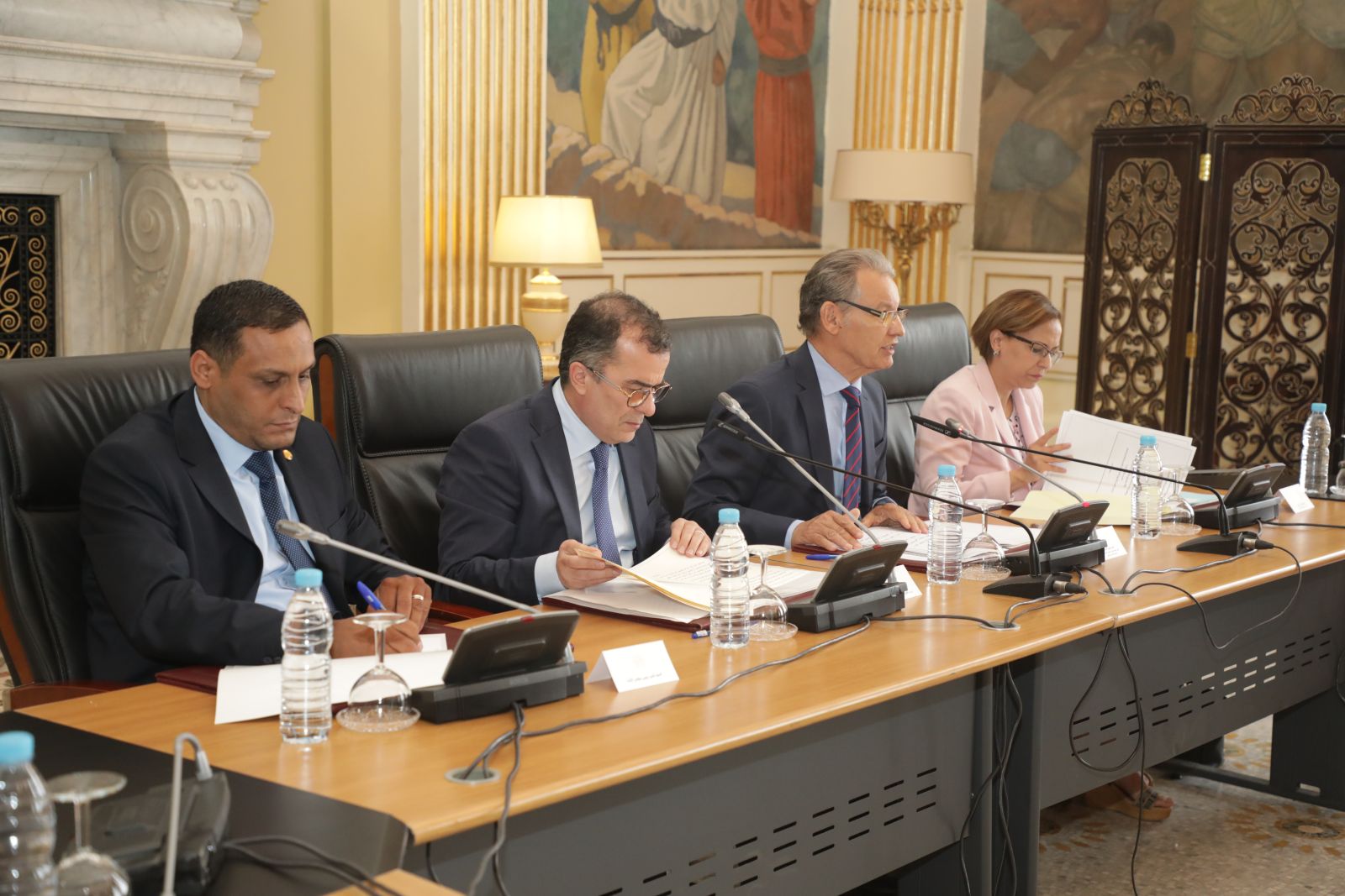 لجنة الصحة والشؤون الاجتماعية والعمل والتضامن الوطني برئاسة السيد الحبيب دواڤي تستمع لممثل الحكومة، وزير العمل والتشغيل والضمان الاجتماعي