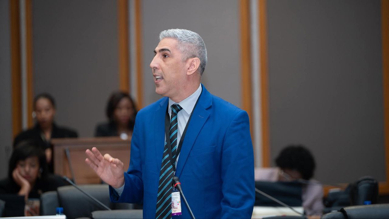 السيد محمد عمرون، عضو البرلمان الإفريقي، يدعو من ميدراند، إلى تعزيز الحلول الإفريقية للأزمات خلال مناقشة تقرير APRM حول الإنذار المبكر لمنع نشوب النزاعات