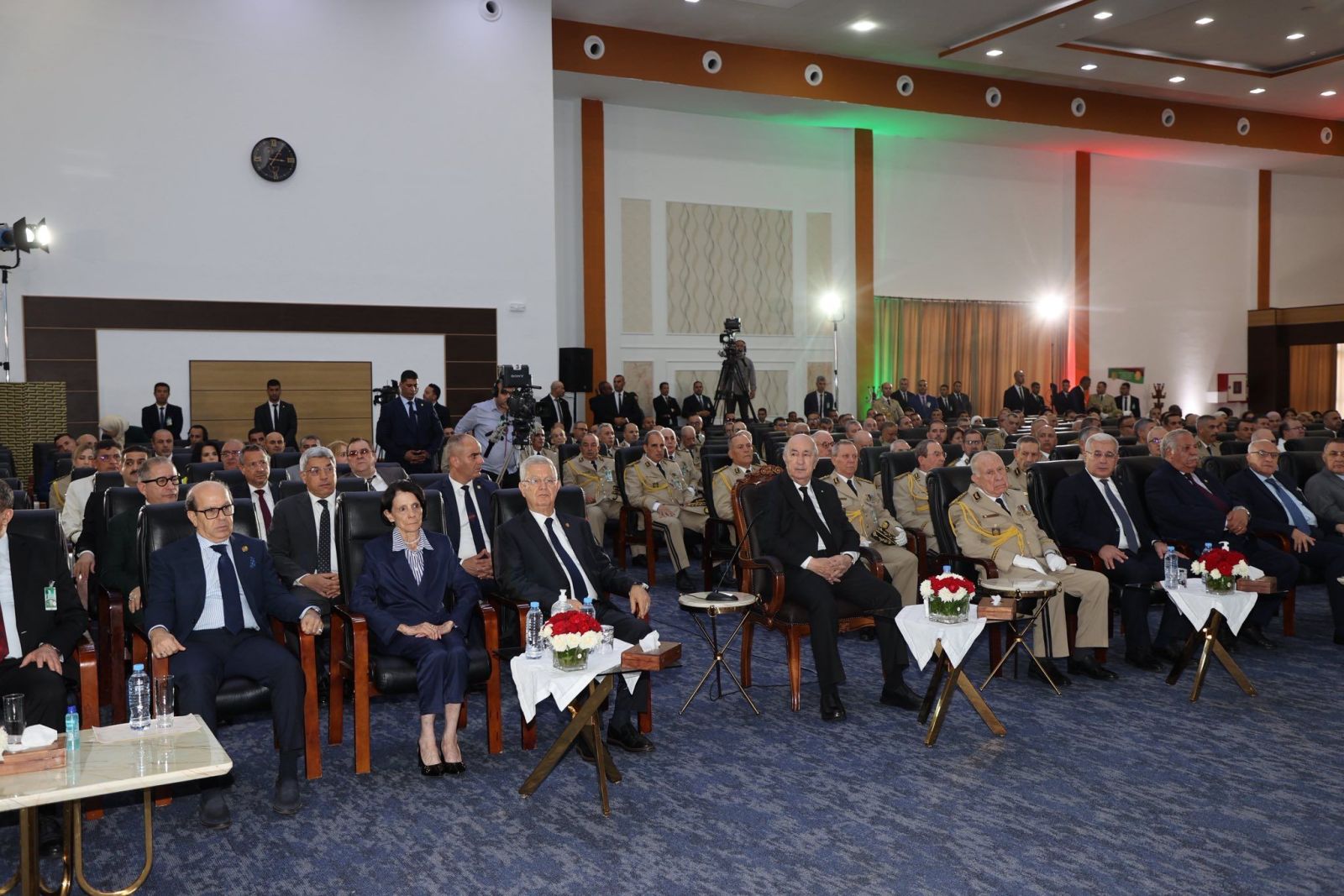السيد عزوز ناصري، رئيس مجلس الأمة يشارك في الحفل التكريمي، الذي أشرف عليه السيد عبد المجيد تبون، رئيس الجمهورية بالنادي الوطني للجيش