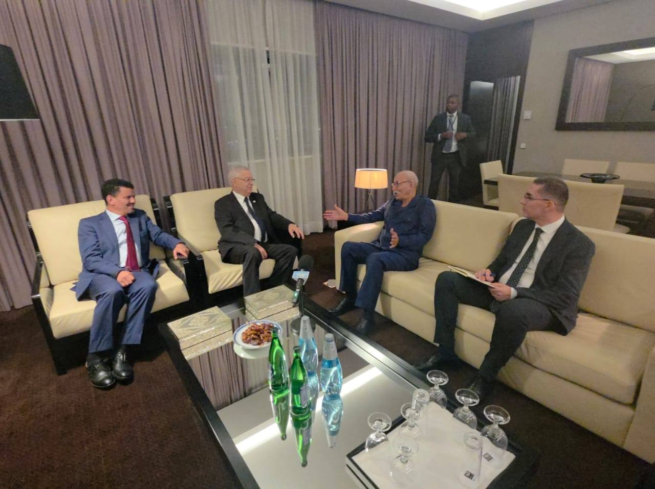 رئيس مجلس الأمة، يجري لقاءًا مع رئيس الجمهورية العربية الصحراوية