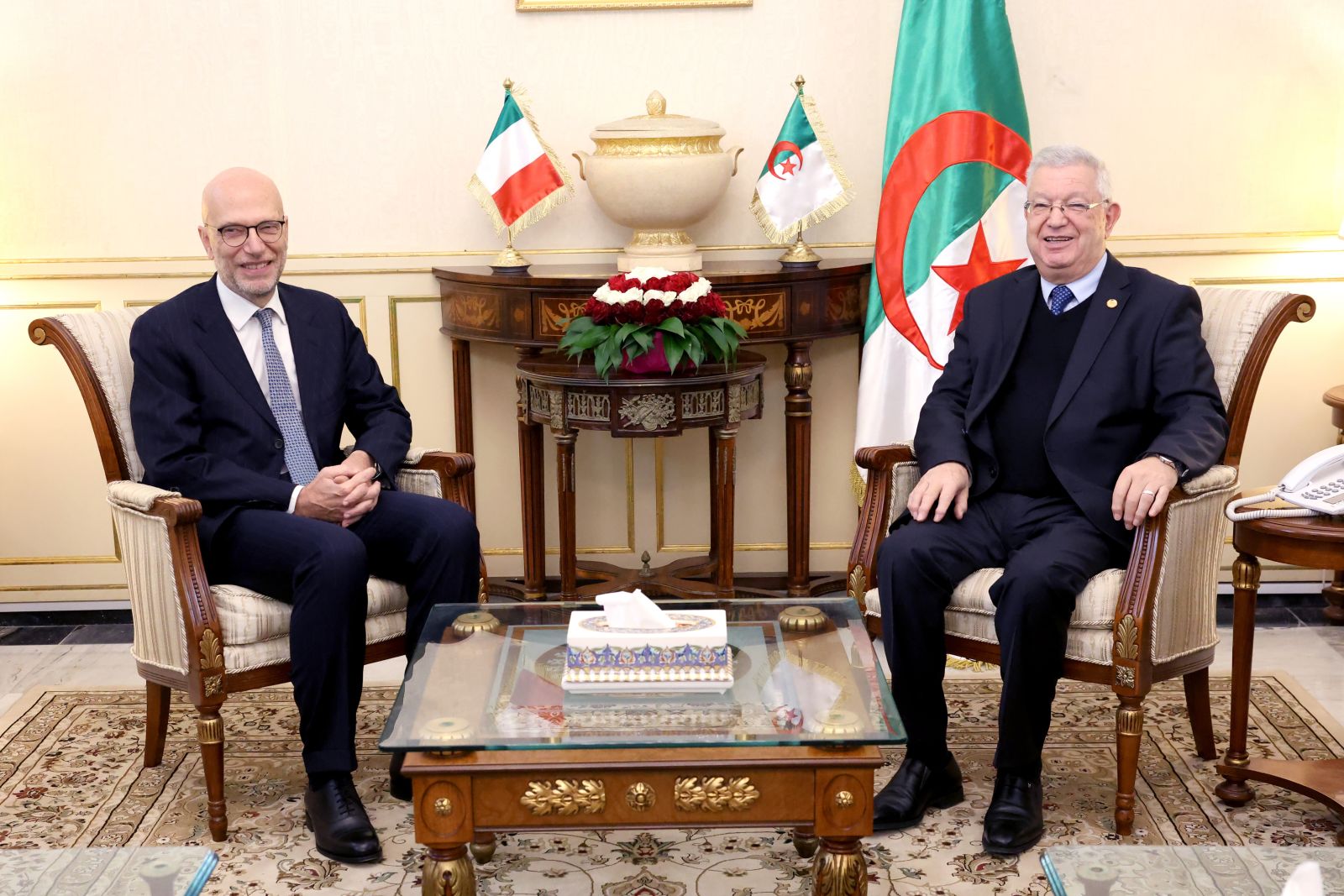 السيد عزوز ناصري رئيس مجلس الأمة، يستقبل سعادة السيد ألبرتو كوتيلو، Alberto Cutillo  سفير الجمهورية الإيطالية في الجزائر