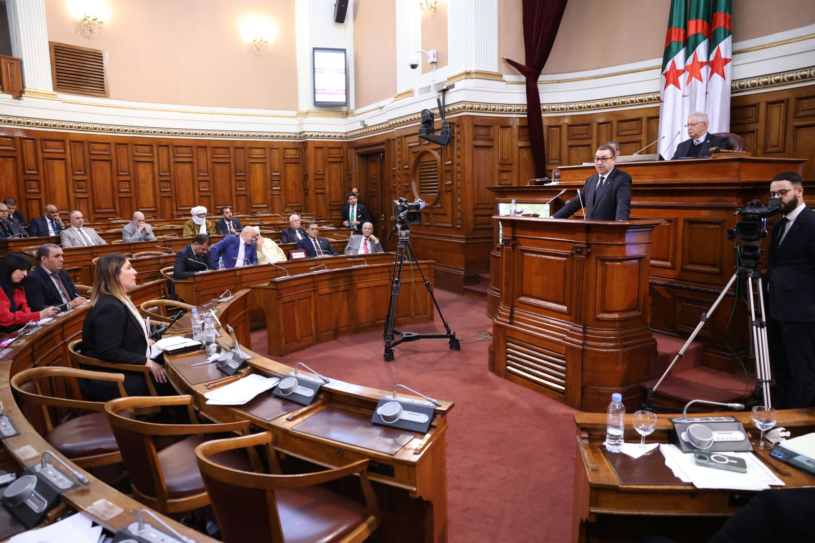 مجلس الأمة يعقد جلسة عامة لعرض ومناقشة نص القانون المتضمن قانون المرور